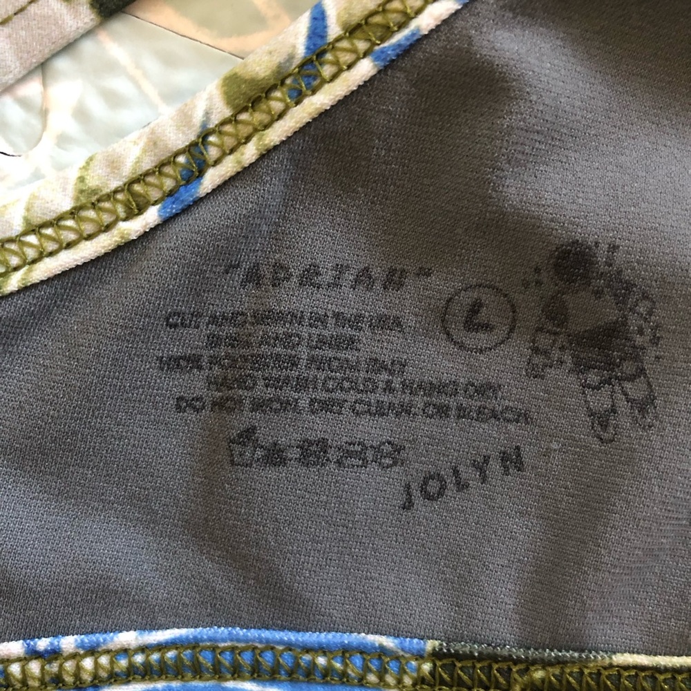 Jolyn Adrian Floral Print Bikini Top - Size L - Picture 5 of 5